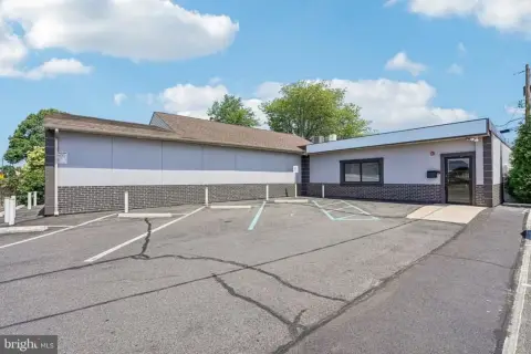 Remodeled Commercial Building in Levittown