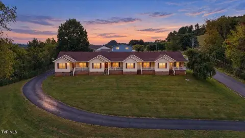 One-Level Quadplex