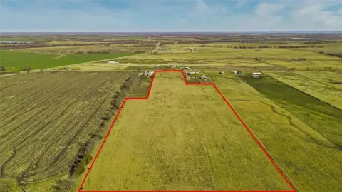 Unrestricted Land in Pecan Gap