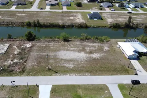 Canal Front Land in Cape