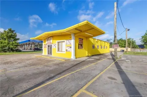 Turnkey Restaurant on High-Traffic Highway