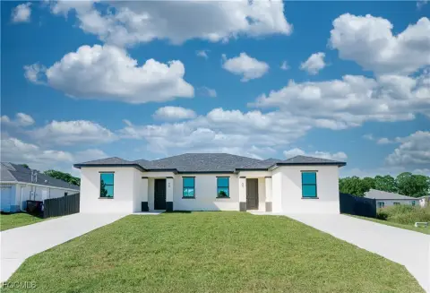 New Duplex in Lehigh Acres