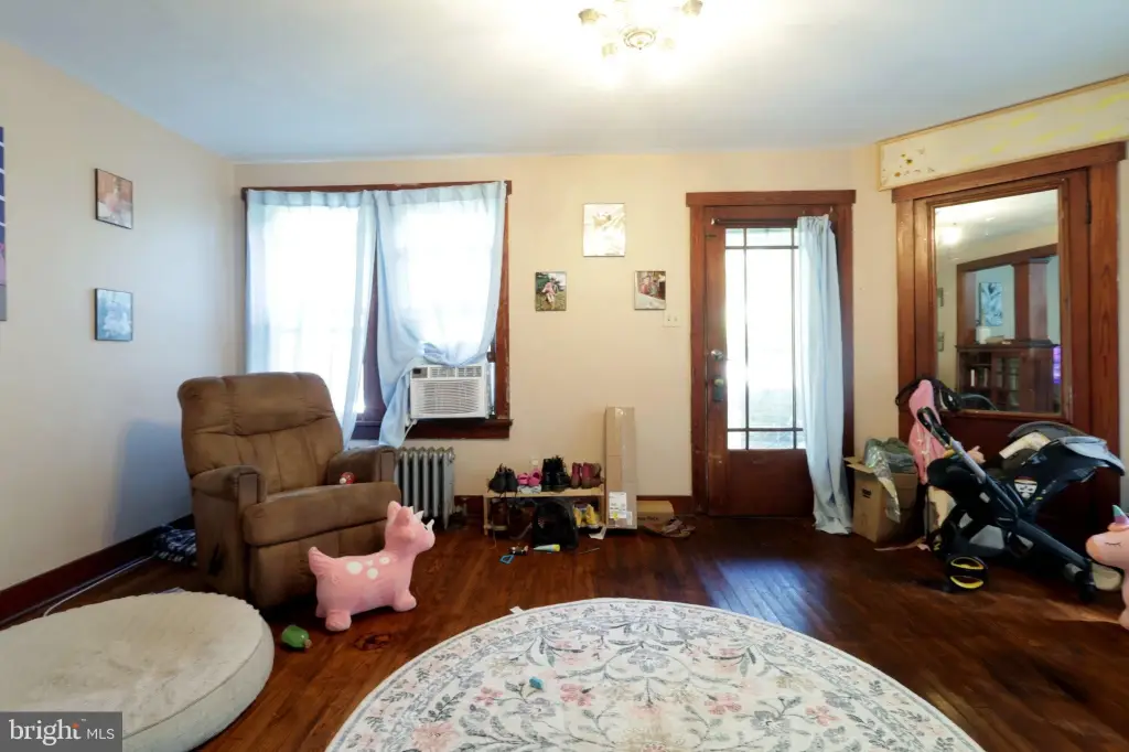 Picture 5