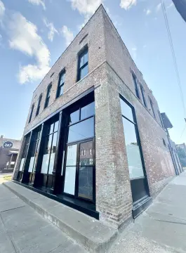 Downtown Memphis Commercial Building