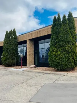 Single-Level Office Suite
