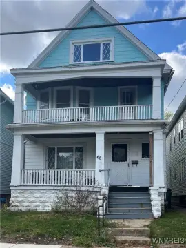 Spacious Six-Bedroom Home, Buffalo