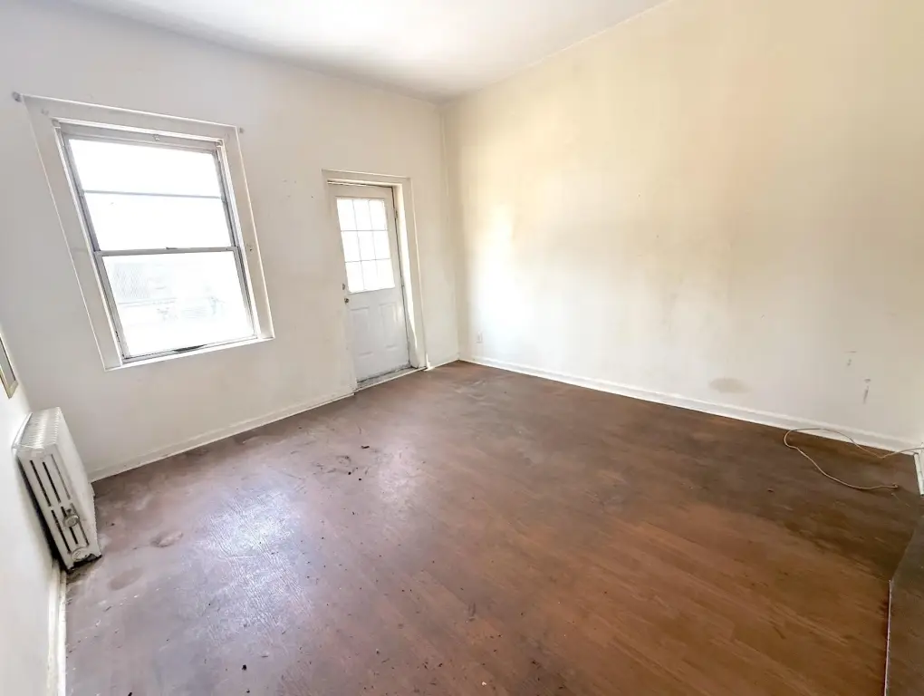 Picture 7