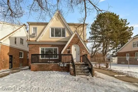 Detroit Duplex with Income Potential