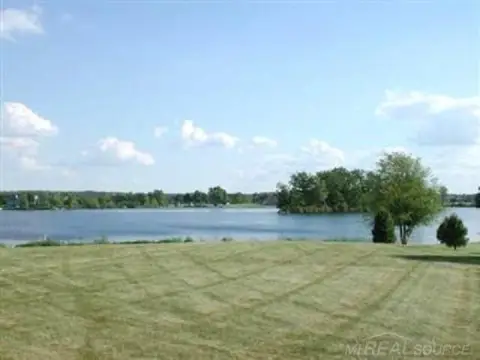 Lakefront Lot on Lake Templene