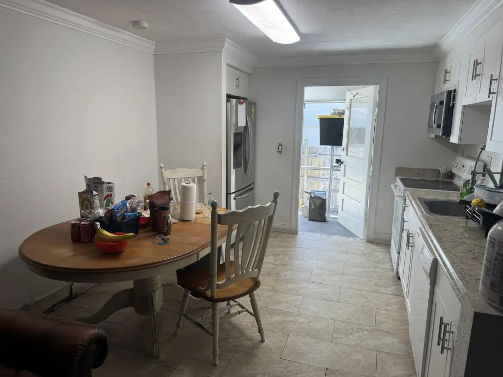 Picture 12