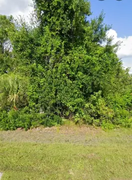 Residential Land in Englewood, Florida
