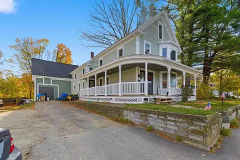 Updated Duplex Near Lake Winnisquam