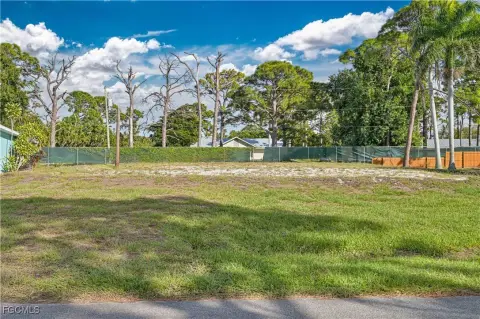 Buildable Lot in Iona Area