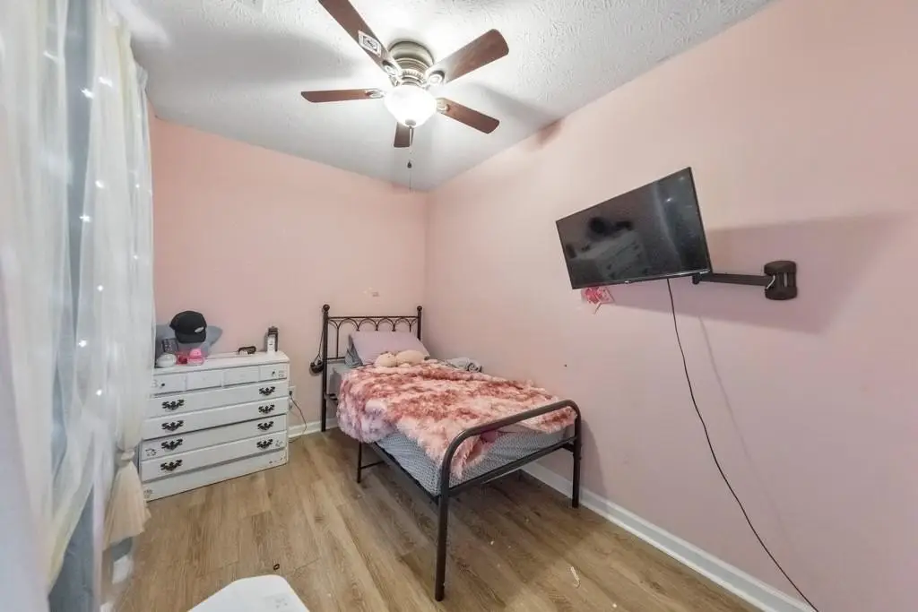 Picture 30