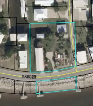 Gulf/Canal Front Property