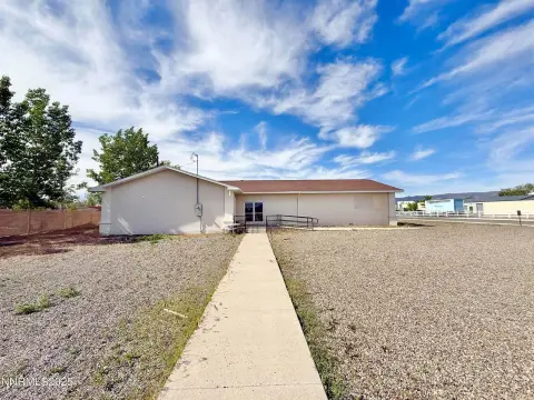 Commercial Space in Battle Mountain