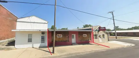 Commercial Building in Clay City