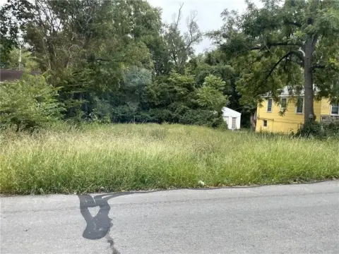 Picture of Land at Brooklyn Ave 8107, Kansas City, MO