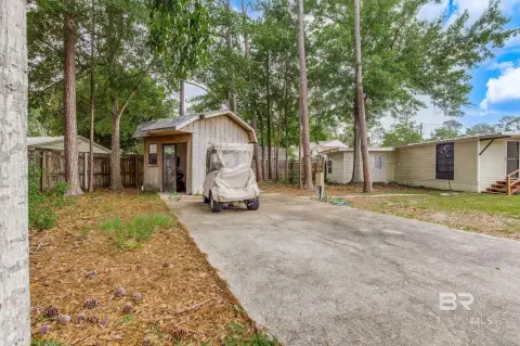 Improved RV Lot in Lillian