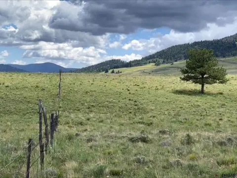 Westcliffe Land with Mountain Views