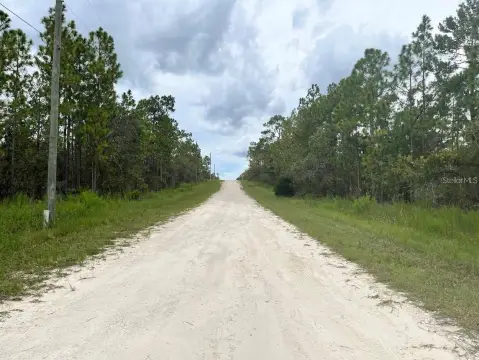 Residential Land in Brooksville, Florida