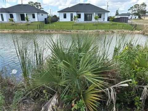 Cape Coral Freshwater Lot