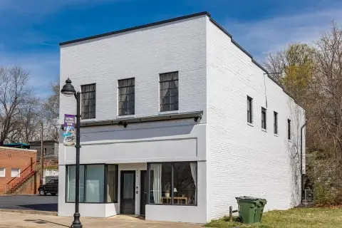 Renovated Shenandoah Triplex Investment