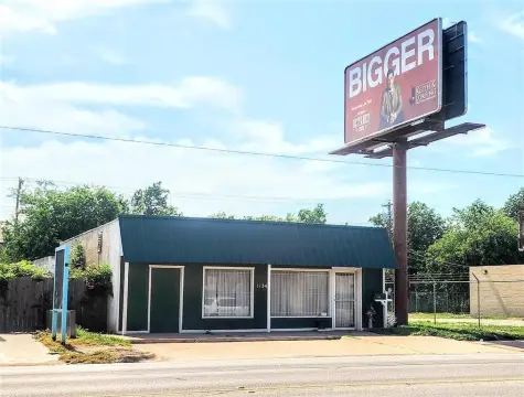 Commercial Space in High Traffic