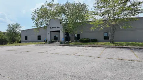 Flex Office and Warehouse Building