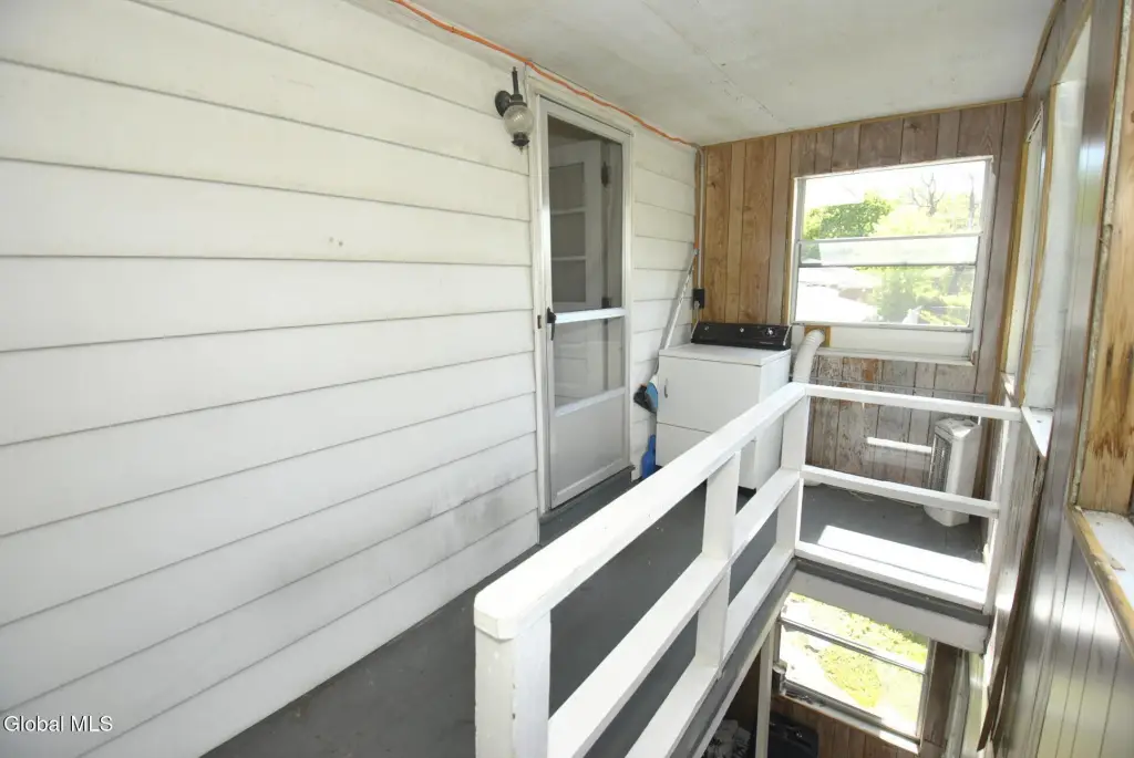Picture 33