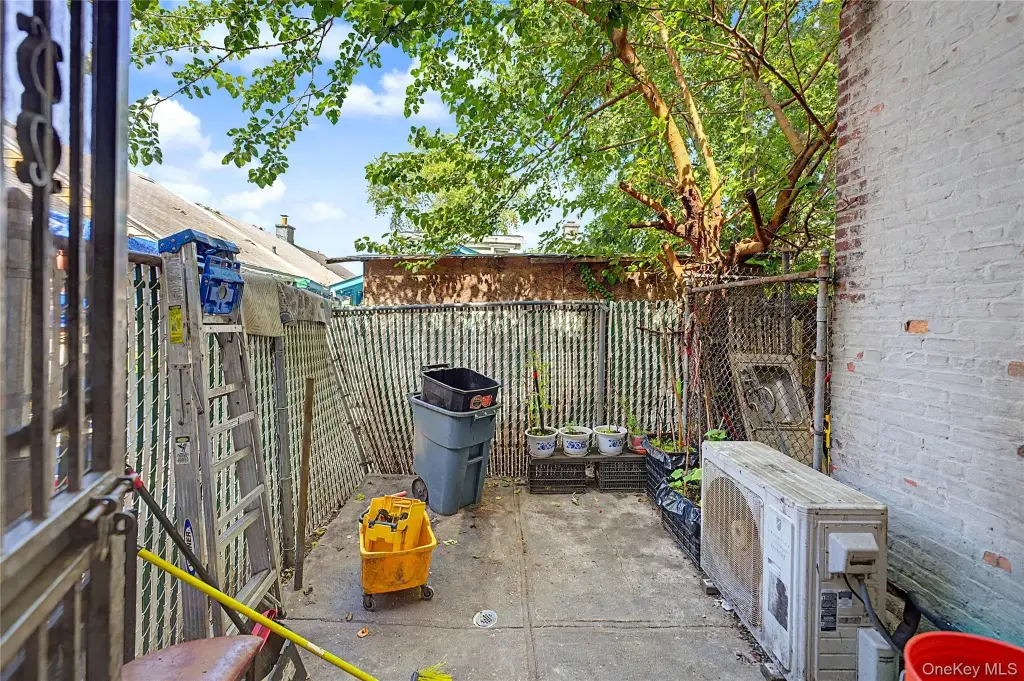 Picture 37