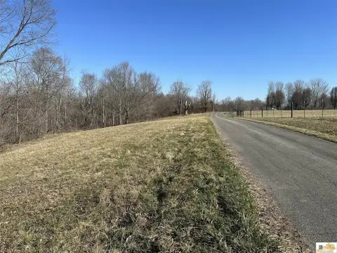 Unrestricted Acreage Near Green River