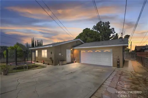 Contemporary Duplex Income Property