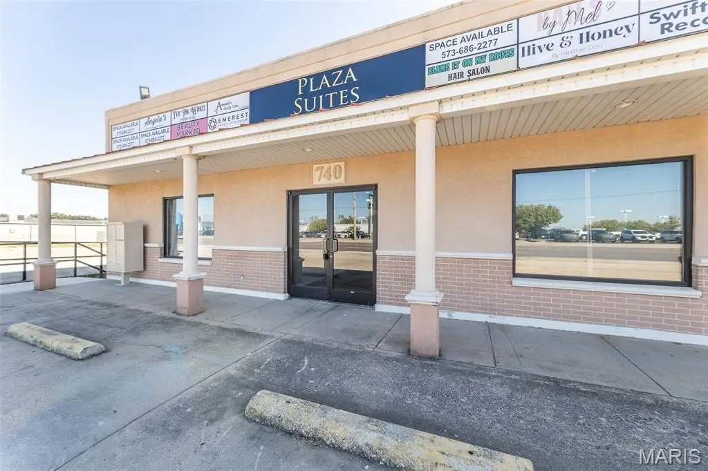 740 S Westwood Blvd, Poplar Bluff, MO 63901