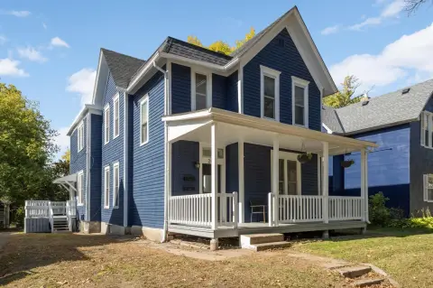 Duplex with Private Decks