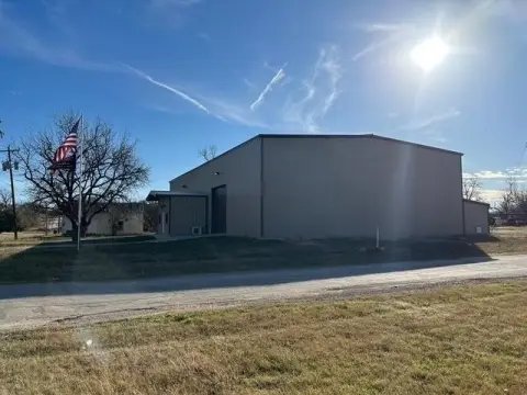 Richland Springs Commercial Building For Sale