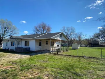 Versatile Commercial Space in Pea Ridge