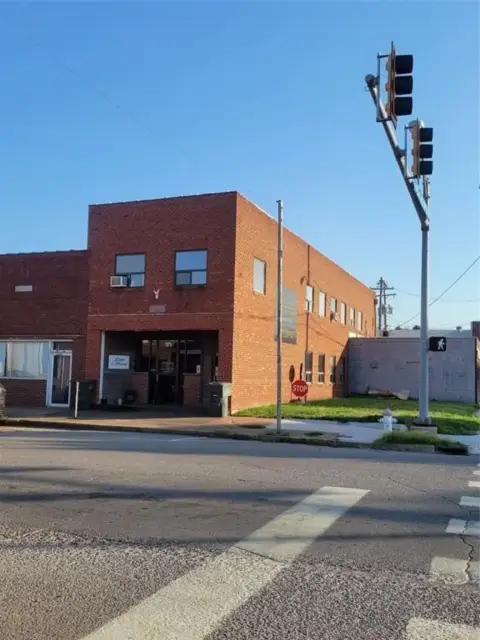 Downtown Office with Upstairs Living