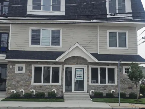 New Retail Space in Copiague