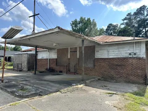 Commercial Property with Residential Space