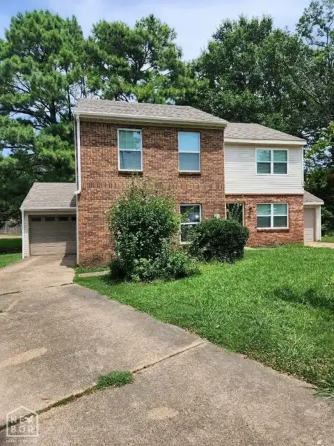 Updated Townhouse Units in Jonesboro