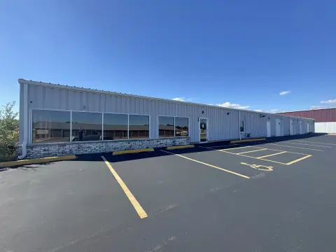 Monroe Commercial Building For Lease