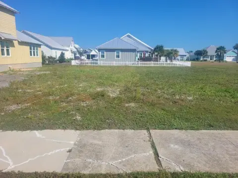 Ready-to-Build Lot Near Beach