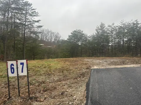 Acre Land in East Bernstadt