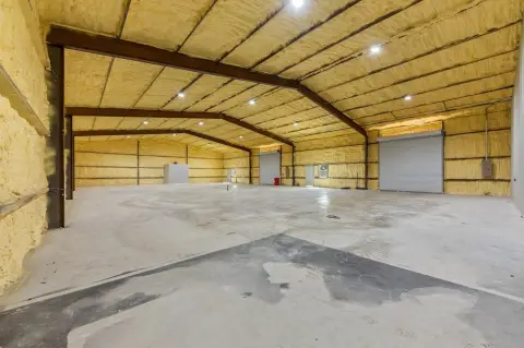 Burnet Warehouse on Highway 29