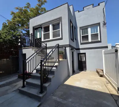 Quadplex with Front Three-Family and Rear Single-Family