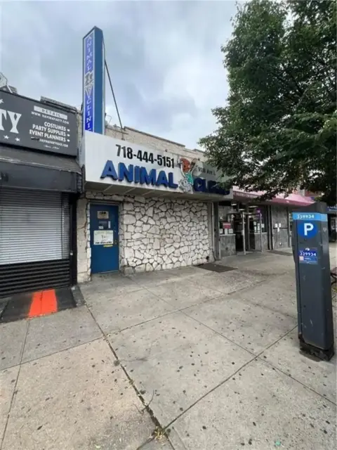 Prime Retail/Office Building in Brooklyn