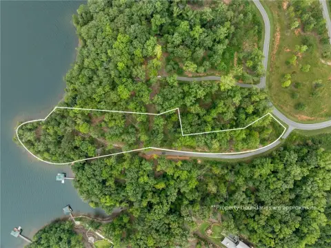 Lake Keowee Homesite with Mountain Views