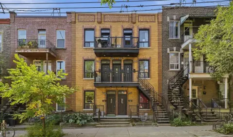 6-Unit Apartment Building