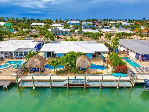 Duplex with Private Pools